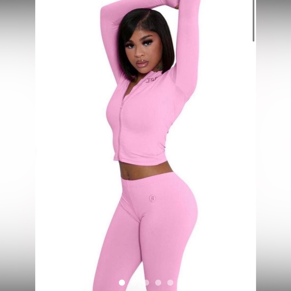 Body By Raven Tracy light purple pink leggings size small